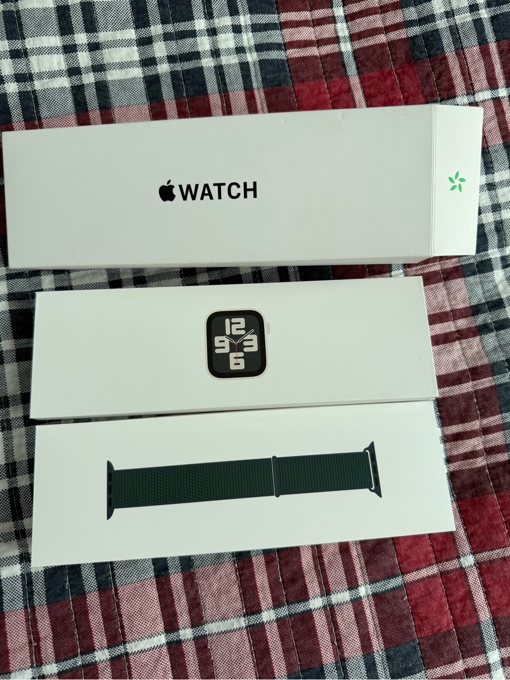 Apple Watch Accessory Set with Dark Green Sport Loop - Picture 2 of 5